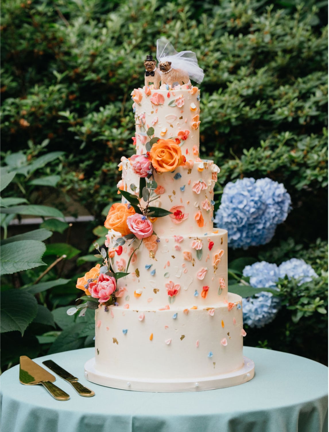 falling-florals-cake-professional